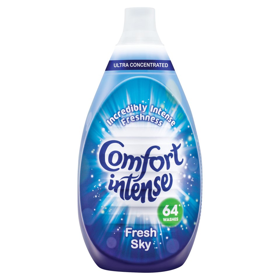 comfort-intense-fabric-conditioner-sky-64-wash-960ml-centra