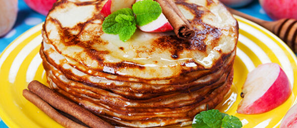 Apple and Cinnamon Protein Pancakes